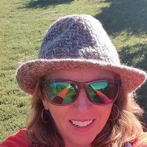 Meet your Posher, Carol